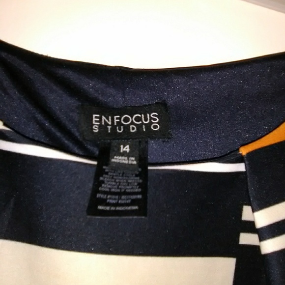 Enfocus Studio Dress with belt - Picture 2 of 5